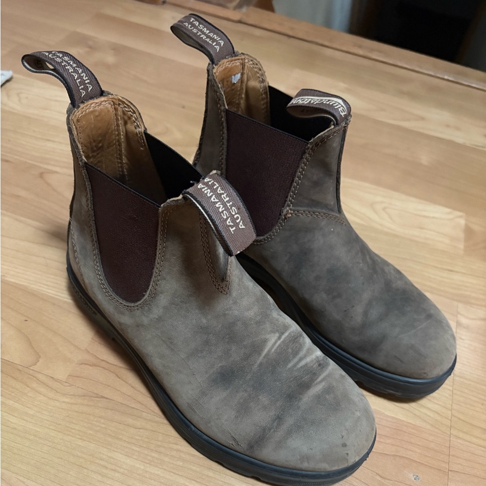 Blunstone Chases Boot